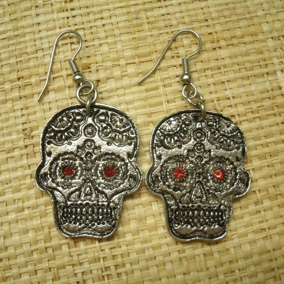 Pewter Sugar Skull Earrings - Picture 1 of 8